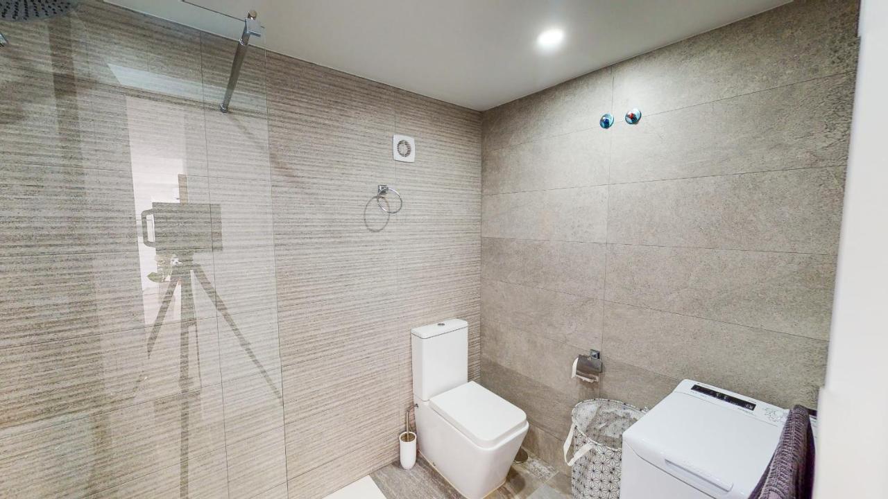 Las Palmeras - Best Location Cozy Apartment Фуэнхирола Экстерьер фото